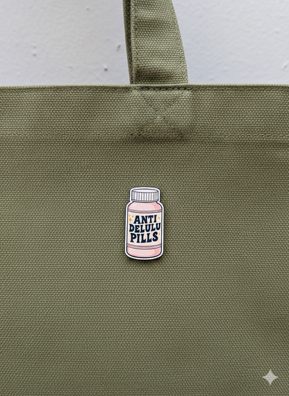 Ξύλινο pin “anti-delulu”