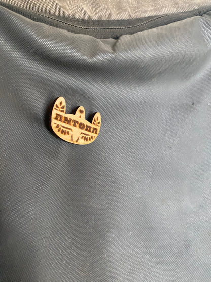 Pin Antopa